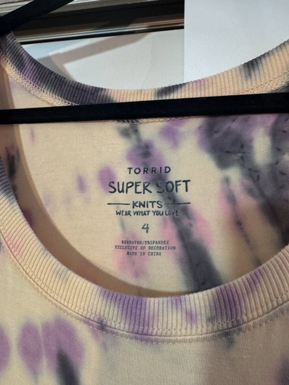 Torrid relaxed fit super soft crew neck dolman tie dye tee size 4 - Picture 5 of 5